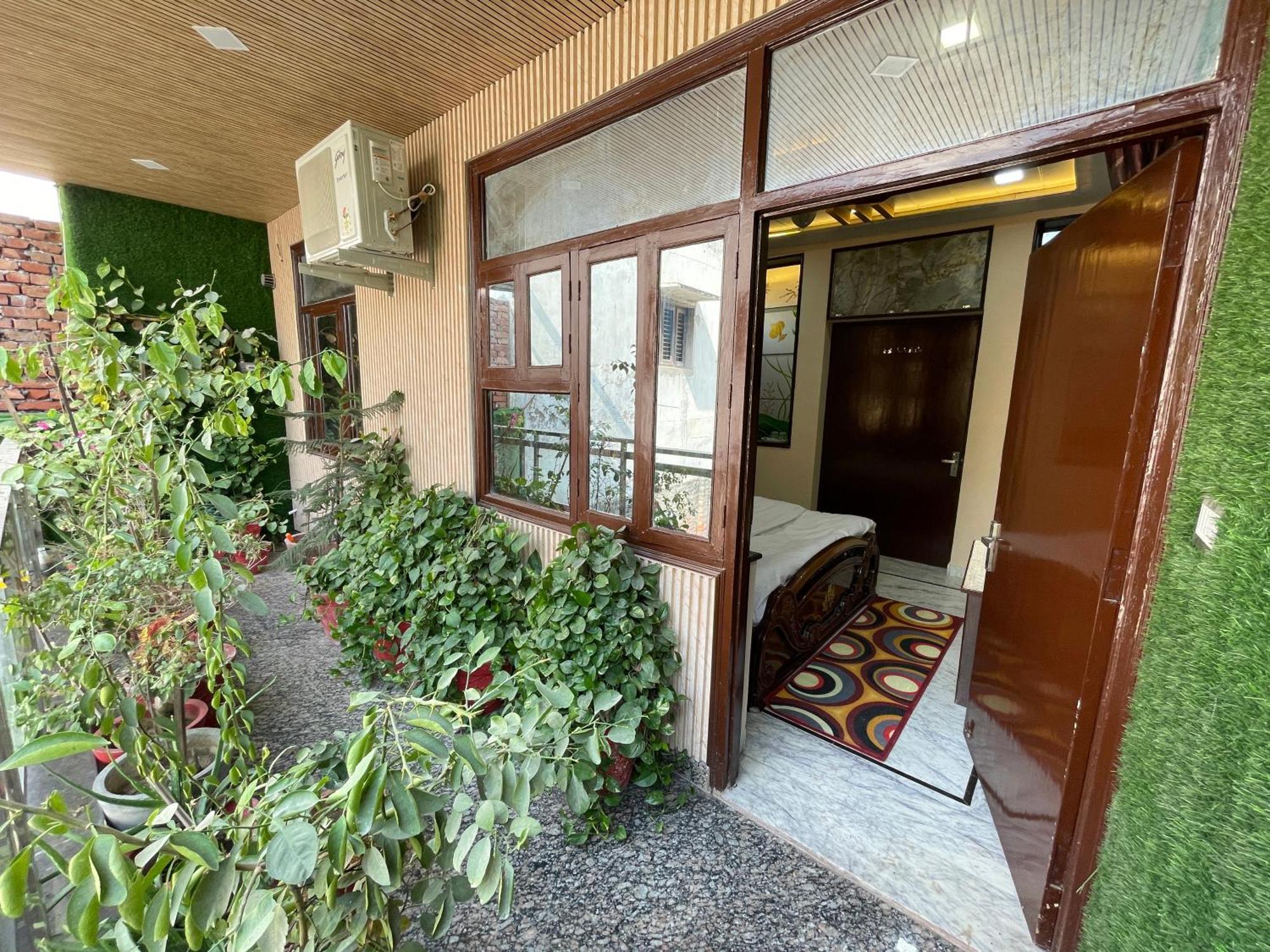 Appartement The Marigold Bliss à Agra  Extérieur photo