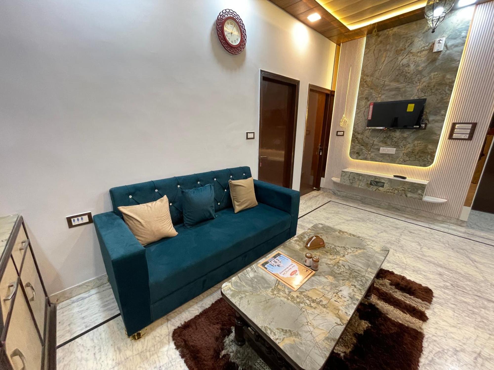 Appartement The Marigold Bliss à Agra  Extérieur photo